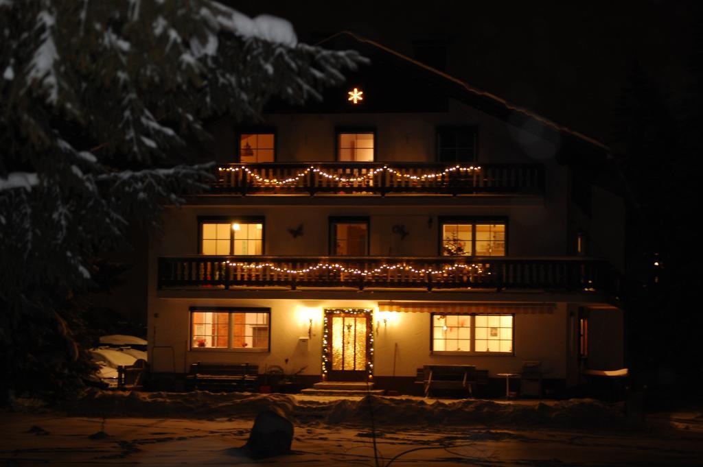 Haus Waldrast Apartman Elbigenalp Szoba fotó