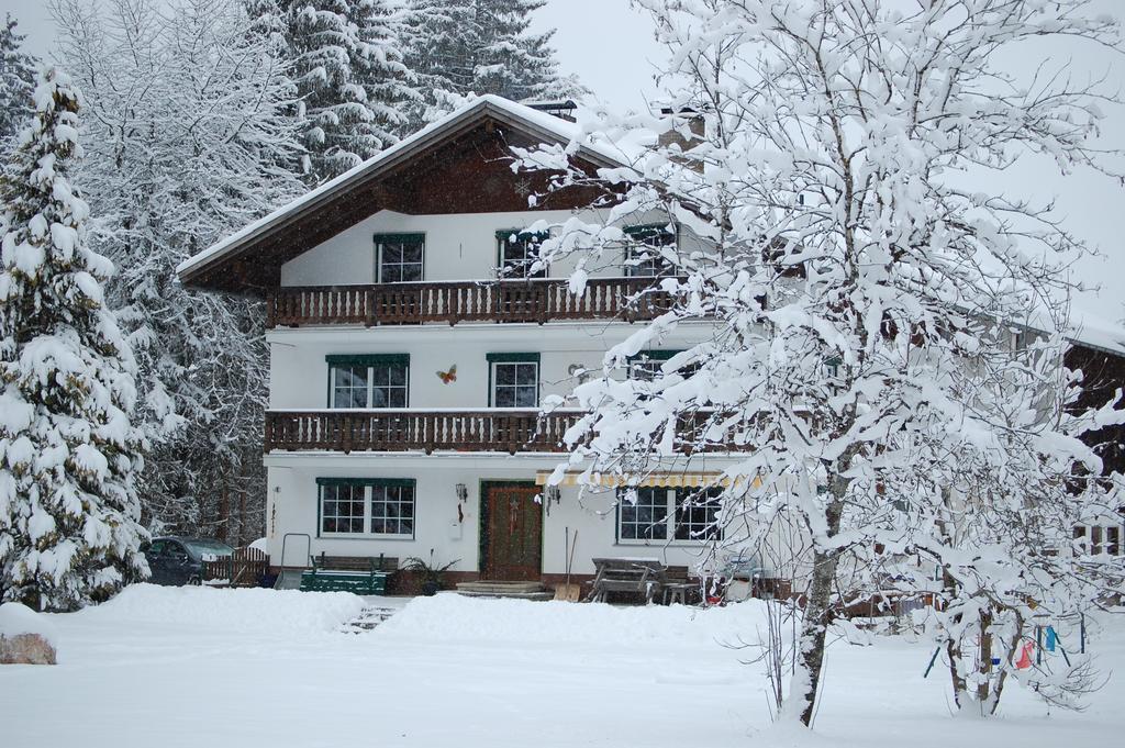 Haus Waldrast Apartman Elbigenalp Szoba fotó