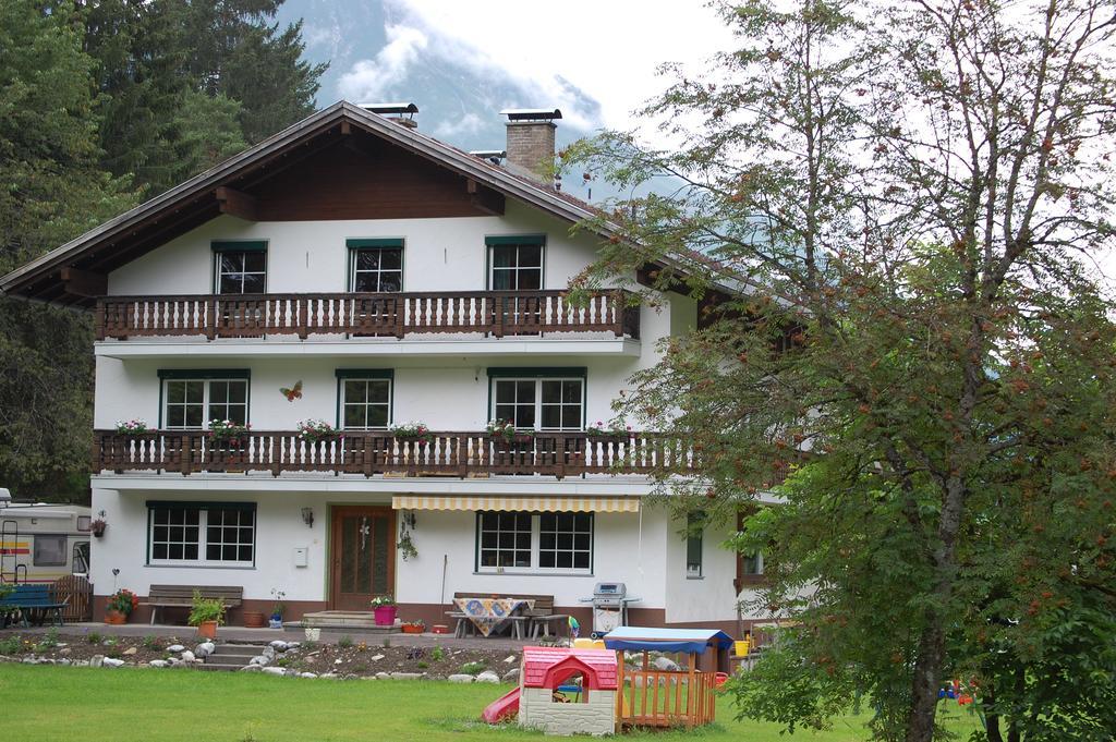 Haus Waldrast Apartman Elbigenalp Szoba fotó