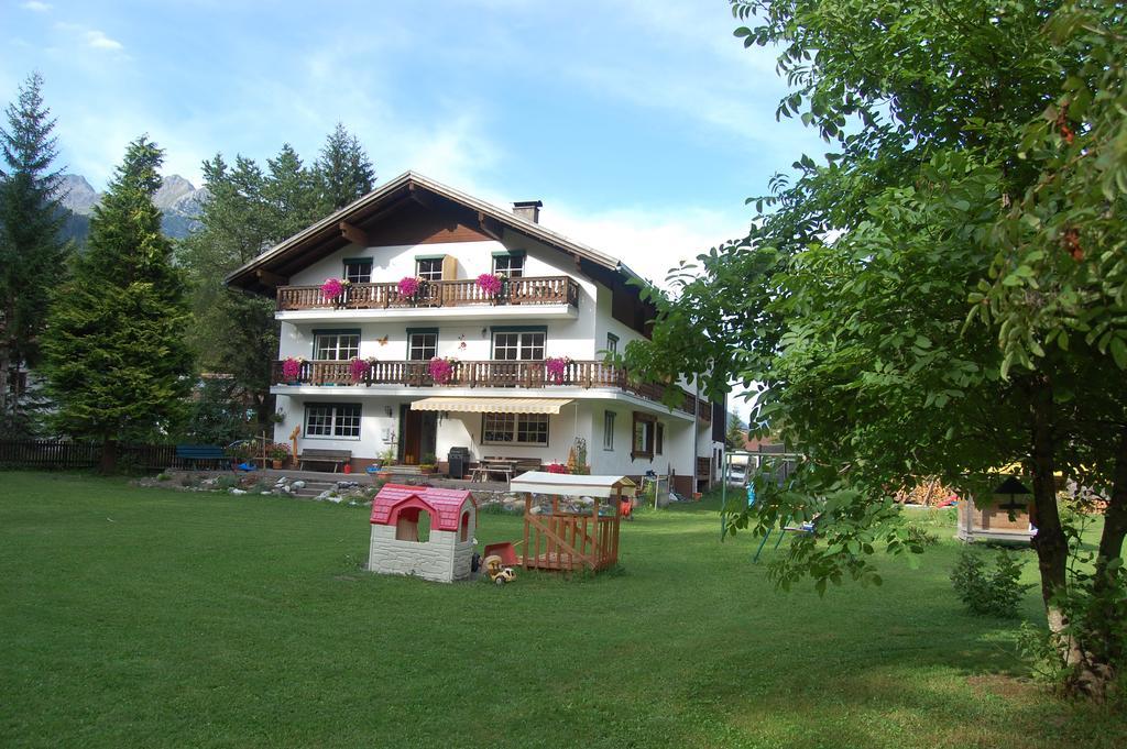 Haus Waldrast Apartman Elbigenalp Kültér fotó